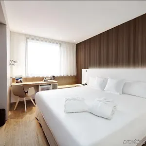 rezervați aici