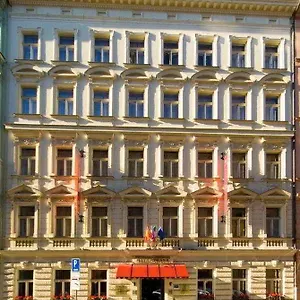 rezervați aici