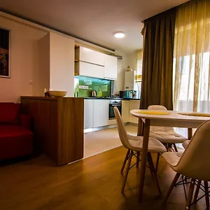 Trio Apartment