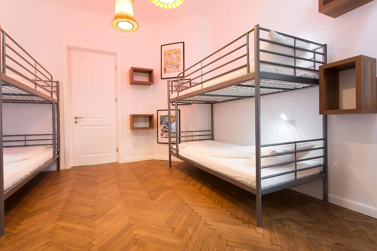 First Hostel Bucarest