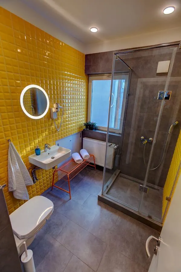 First Hostel Bucarest 0*,  Roumanie