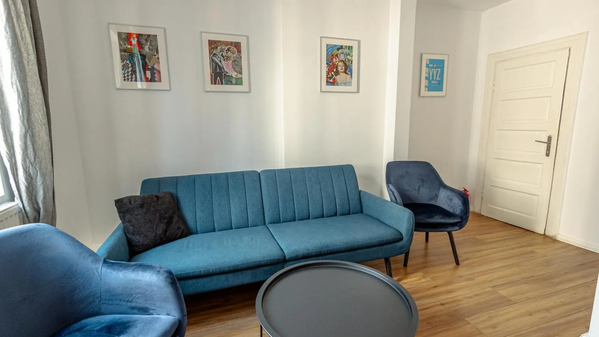 First Hostel Boekarest