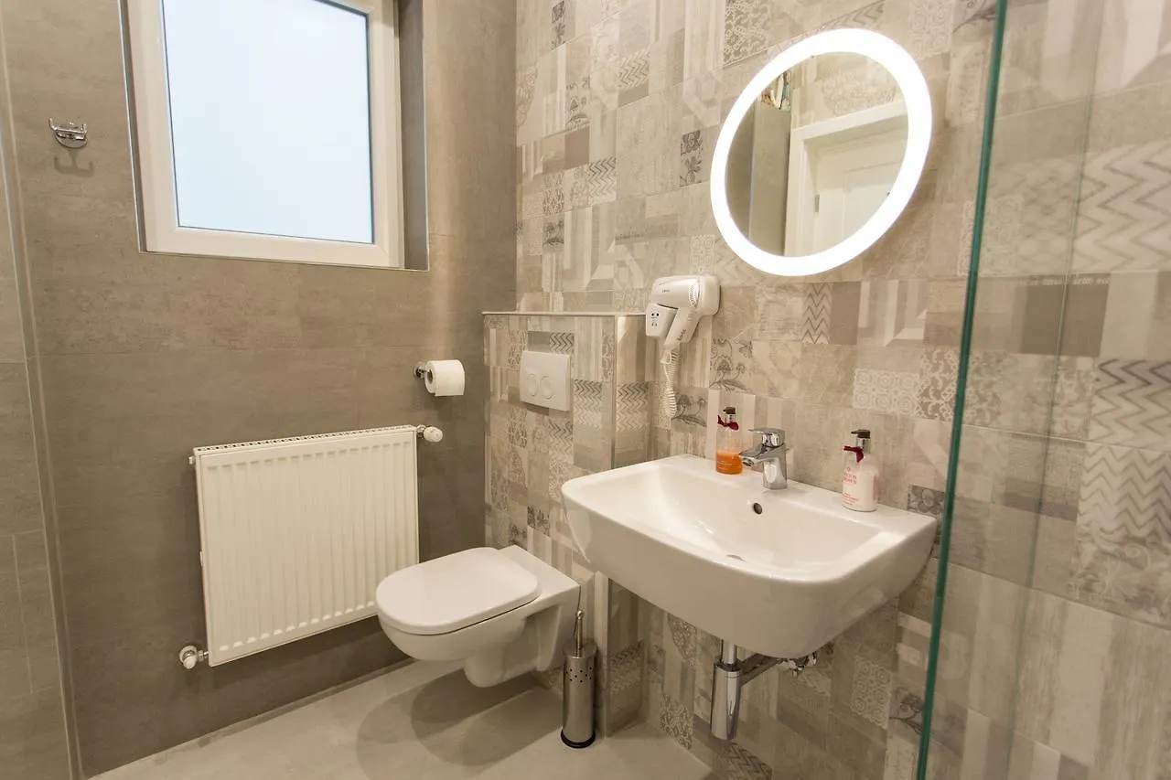 First Hostel Boekarest