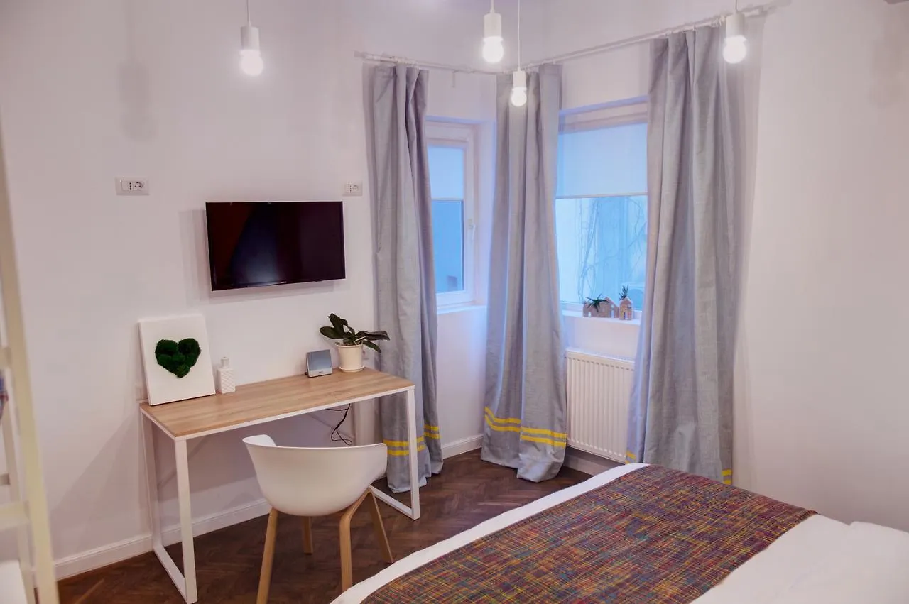 First Hostel Boekarest